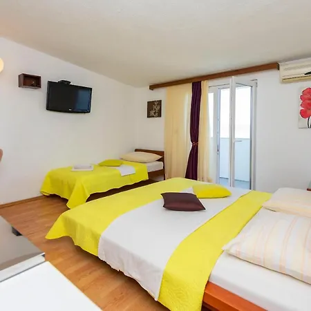 Luka Apartament *